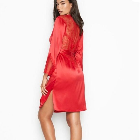 Victorias Secret Red satin robe kimono M/L - Picture 3 of 9